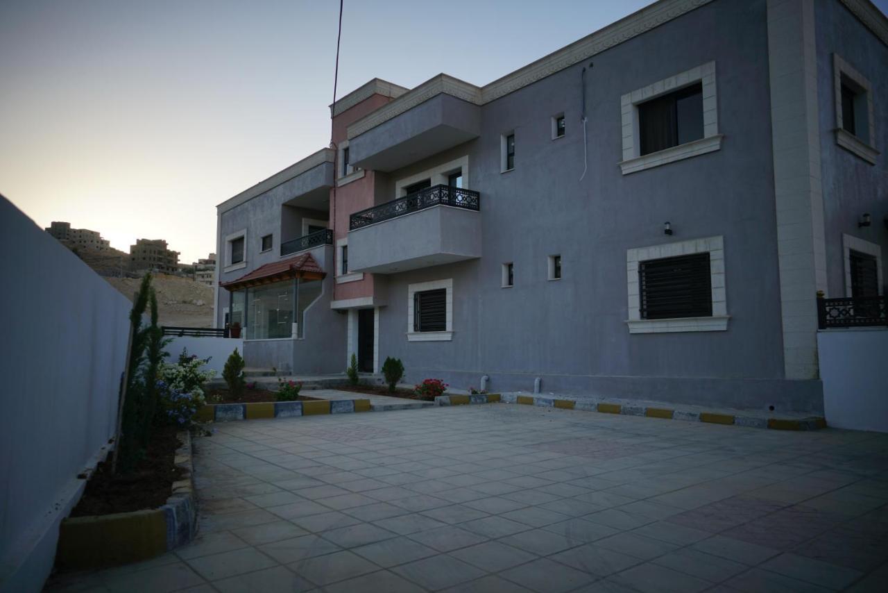Amro Petra Apartment Vádi Músza Kültér fotó