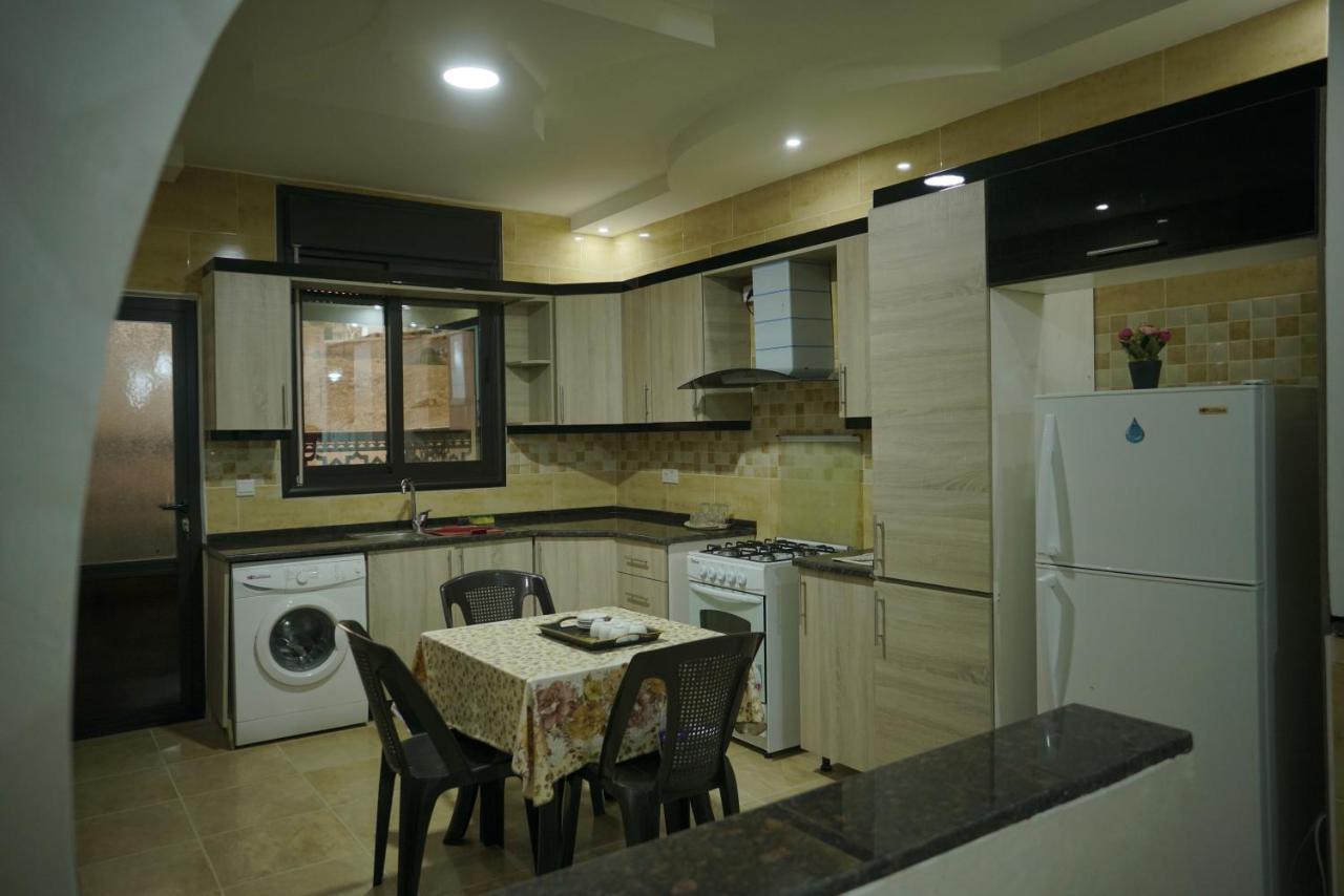 Amro Petra Apartment Vádi Músza Kültér fotó